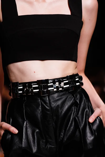 Look 48